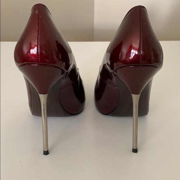 Stuart Weitzman Stilettos size 9 - Picture 3 of 5